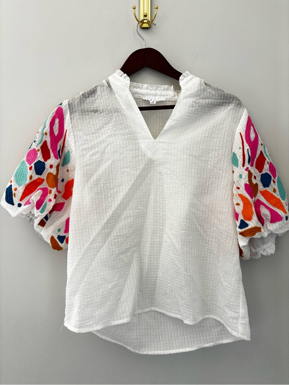 THML White Embroidered Puff Sleeve Textured Blouse Top Small - Picture 2 of 8